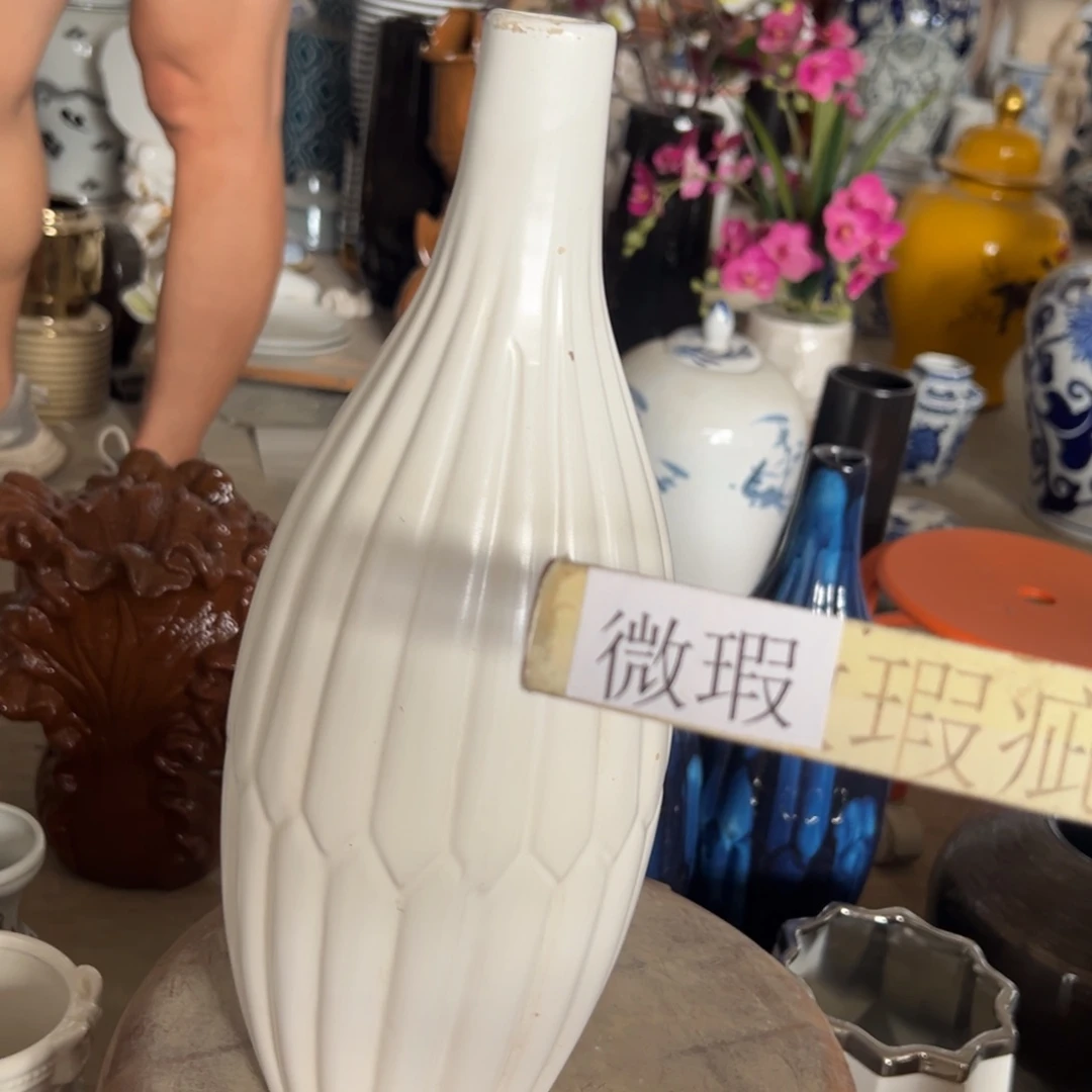微瑕青花瓷器值得厚爱