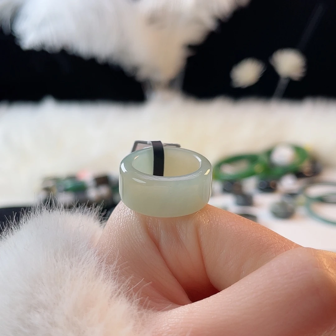 多***了和田玉未镶嵌戒指k2奶蓝圆切16.7mm