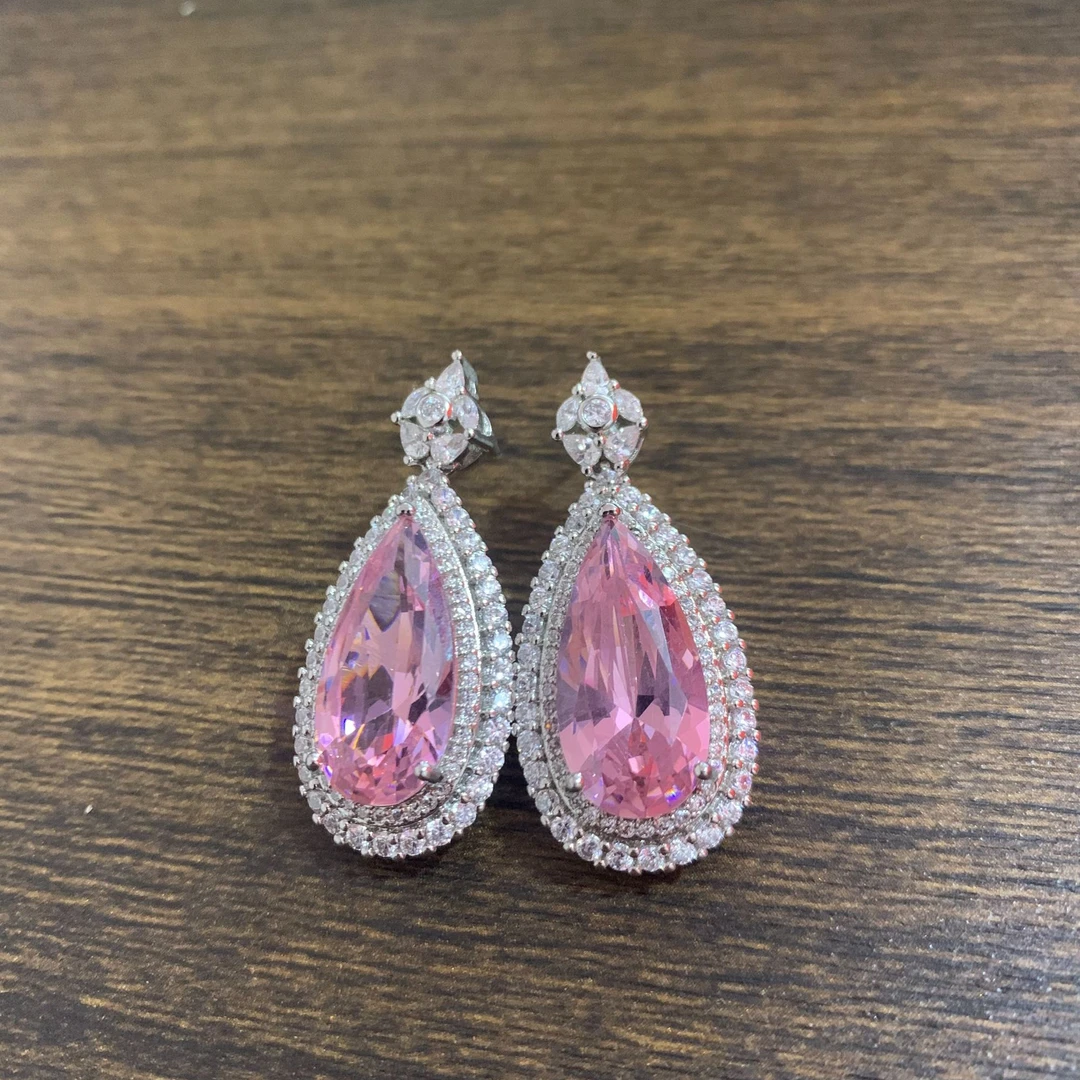 高级定制水滴耳钉(多样发其一）B595