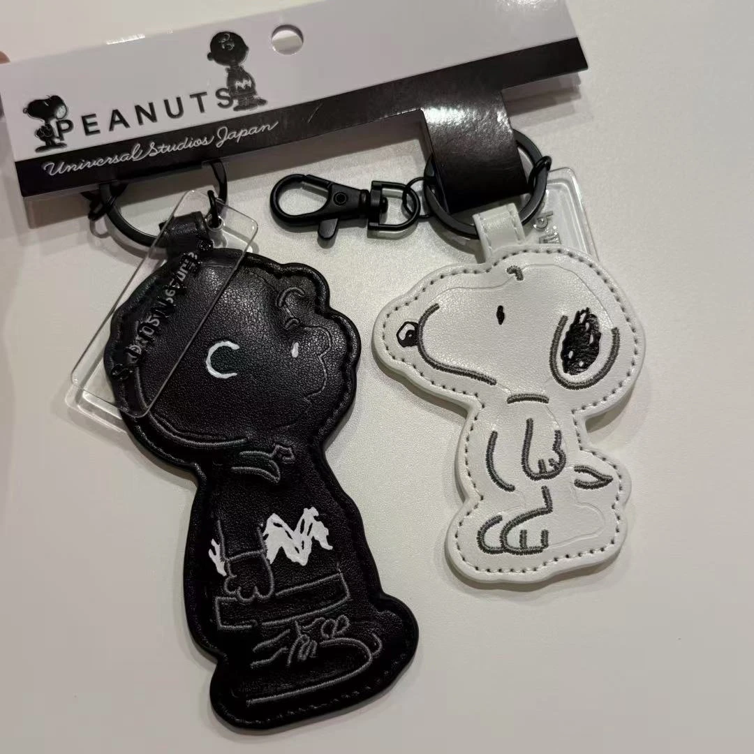【大阪限定】史努比 黑色查理白色史努比皮牌钥匙扣