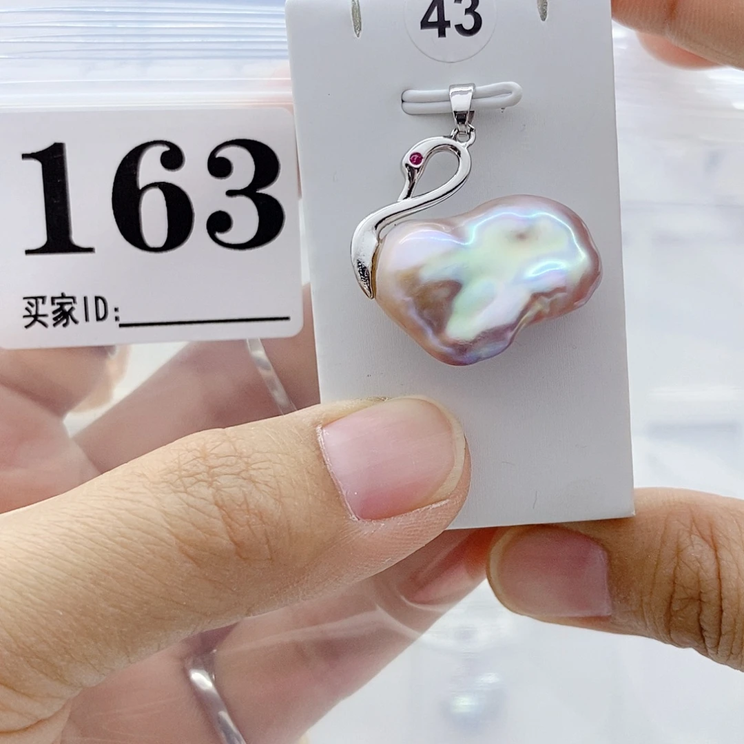 钛钢颈饰淡水珍珠