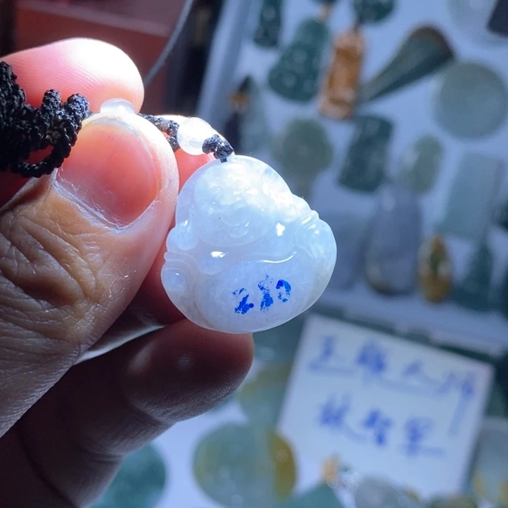 翡翠颈饰未镶嵌好