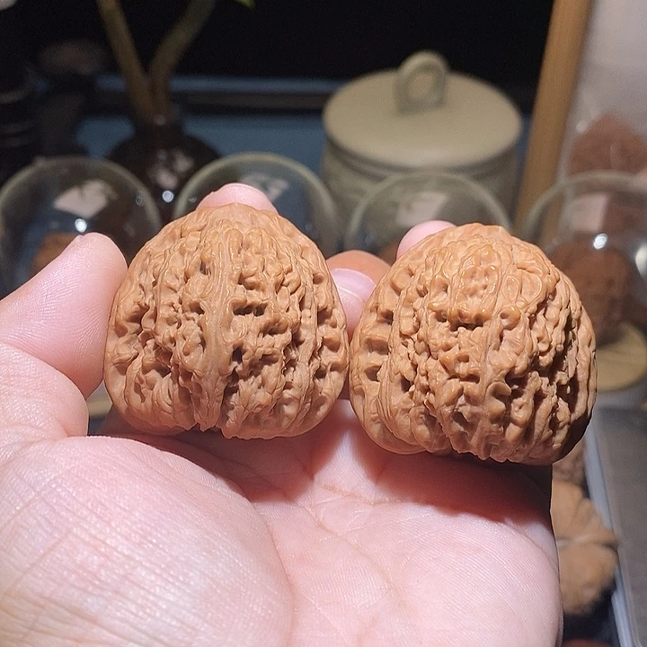 文玩核桃吊坠全品南疆石