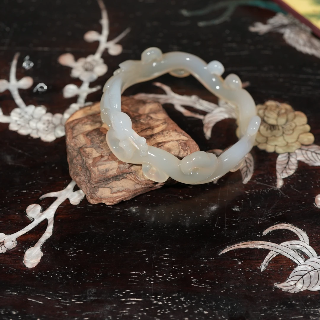 1.12香港王老板-玛瑙手镯6n340