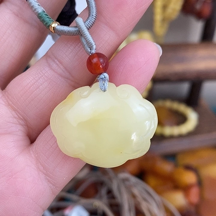 蜜蜡未镶嵌颈饰吊坠