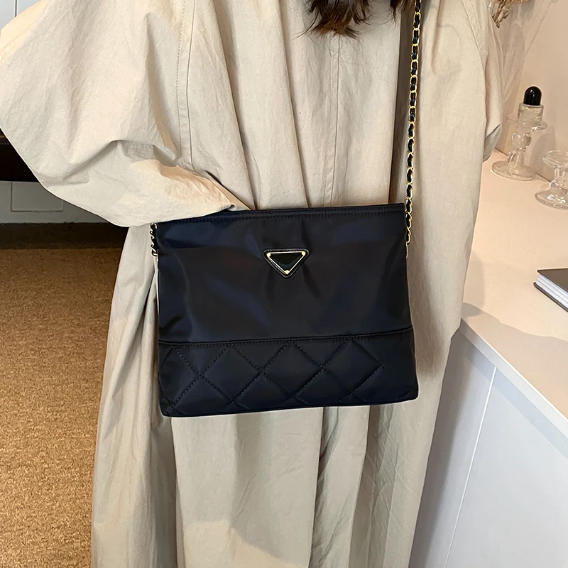 牛津布包包女夏大容量潮流新款今年流行爆款链条斜挎包休闲水桶包