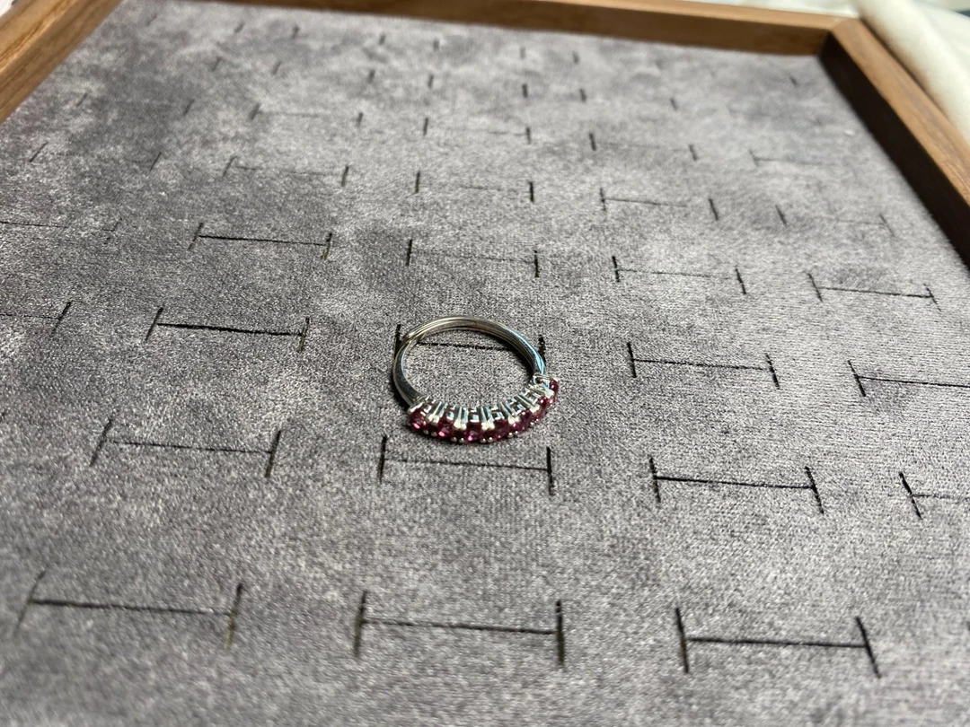 天然镁铝石榴石镶嵌925银戒指排戒气质时尚彩色精致