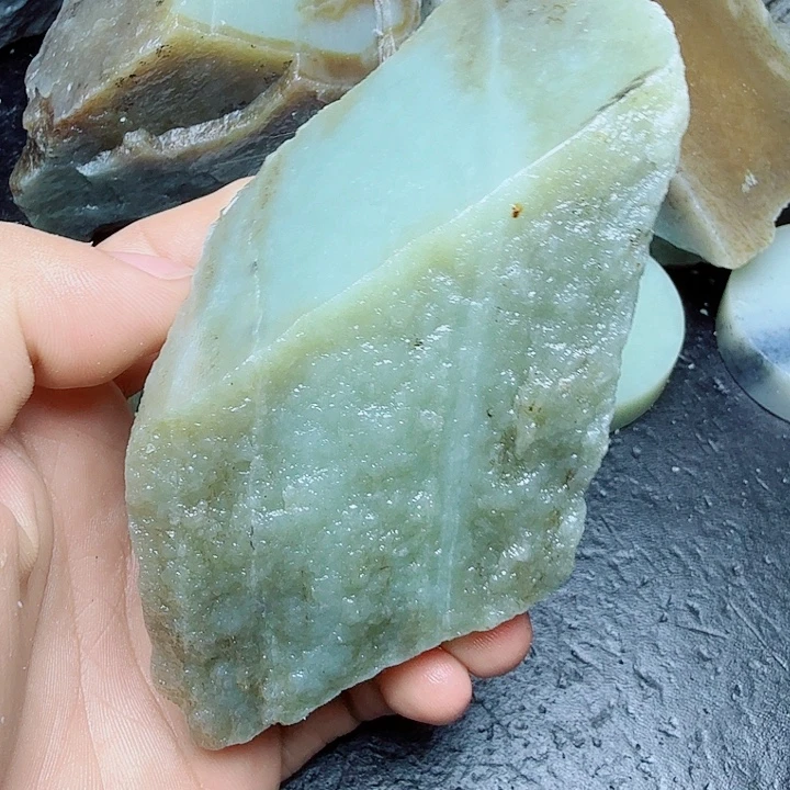 未镶嵌和田玉（糖玉）珠宝奇石