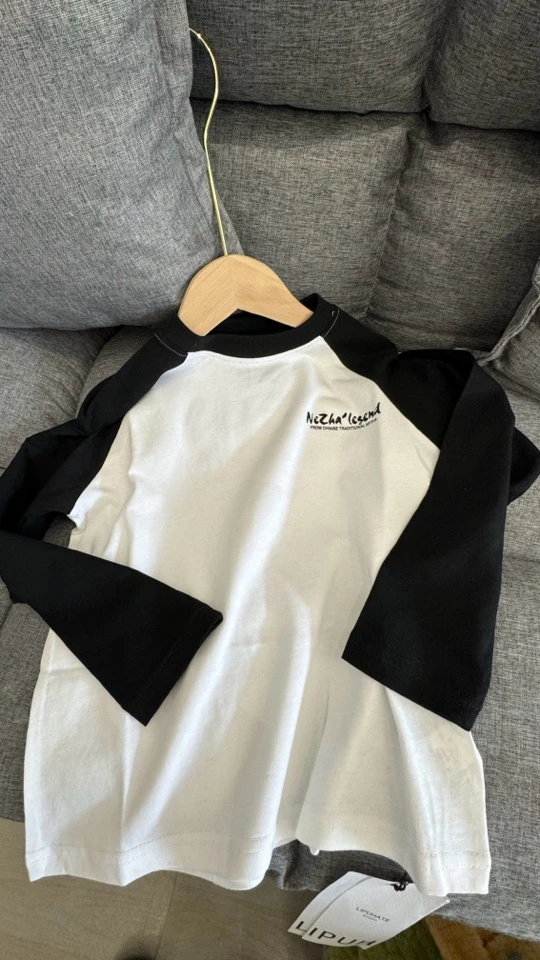 插肩袖T恤哪吒印花黑白童装T恤