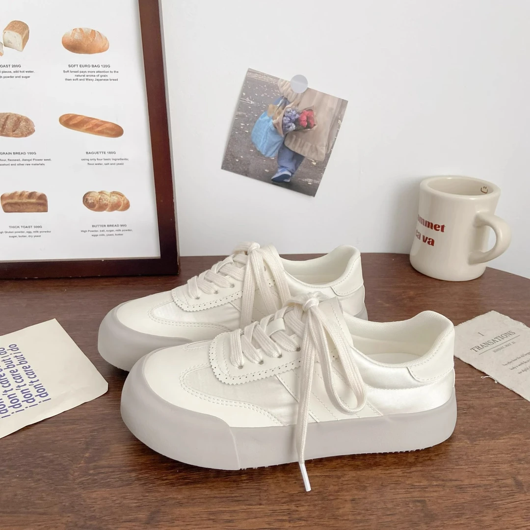 Moleubak德训透气板鞋女圆头夏季新款小众韩版低帮帆布鞋小白鞋女