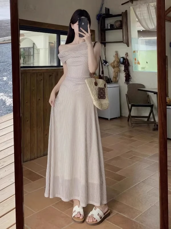 【半夏风铃】法式气质南法度假风小众褶皱收腰显瘦条纹长裙