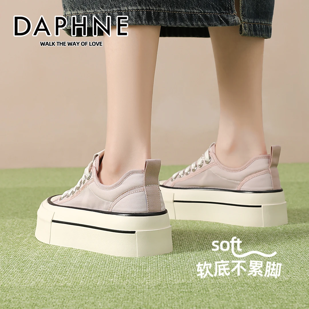 达芙妮小众厚底松糕板鞋女2025新款秋季百搭学生小白鞋休闲帆布鞋