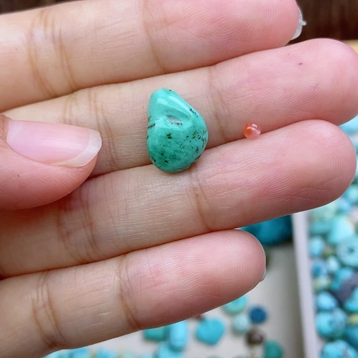 南红玛瑙未镶嵌珠宝奇石
