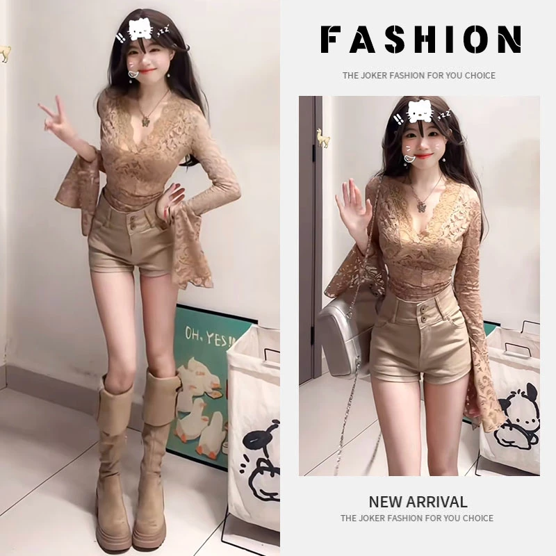 纯欲蕾丝喇叭袖v领修身上衣显瘦内搭长袖高腰辣妹短裤两件套装潮