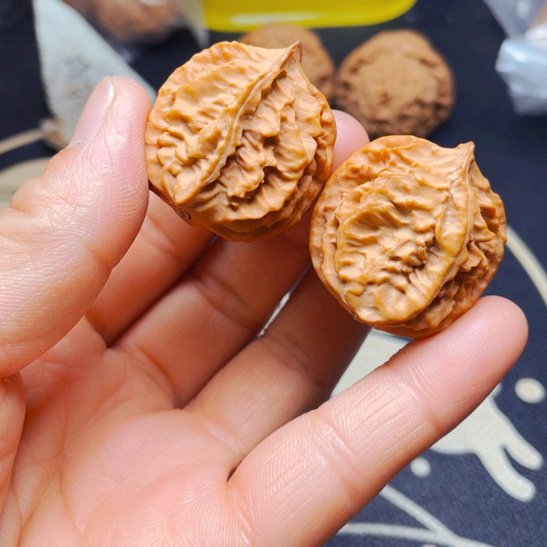 文玩核桃把件灯笼半臂