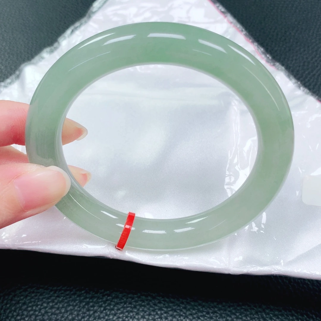 翡翠未镶嵌手镯59圈