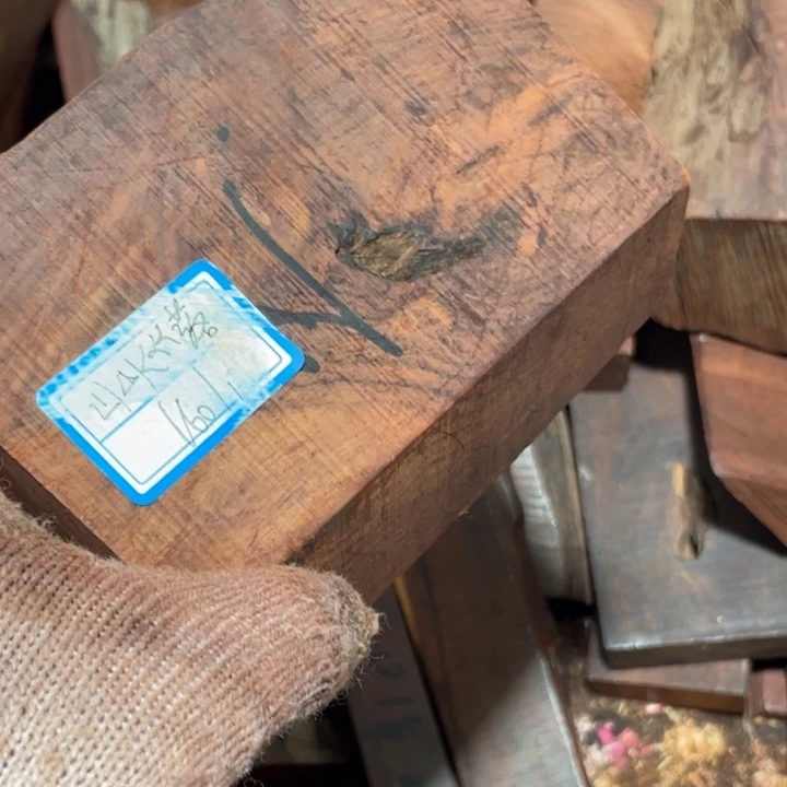 屾***嗨紫檀木类端景台他咯哦哦咯摸摸摸