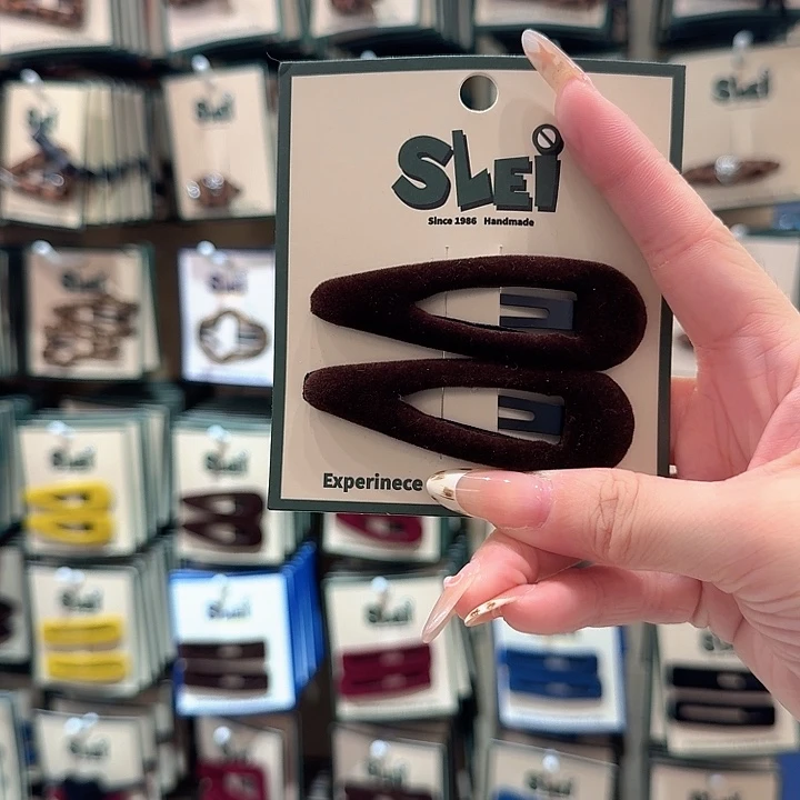 棕色水滴植绒掰掰夹