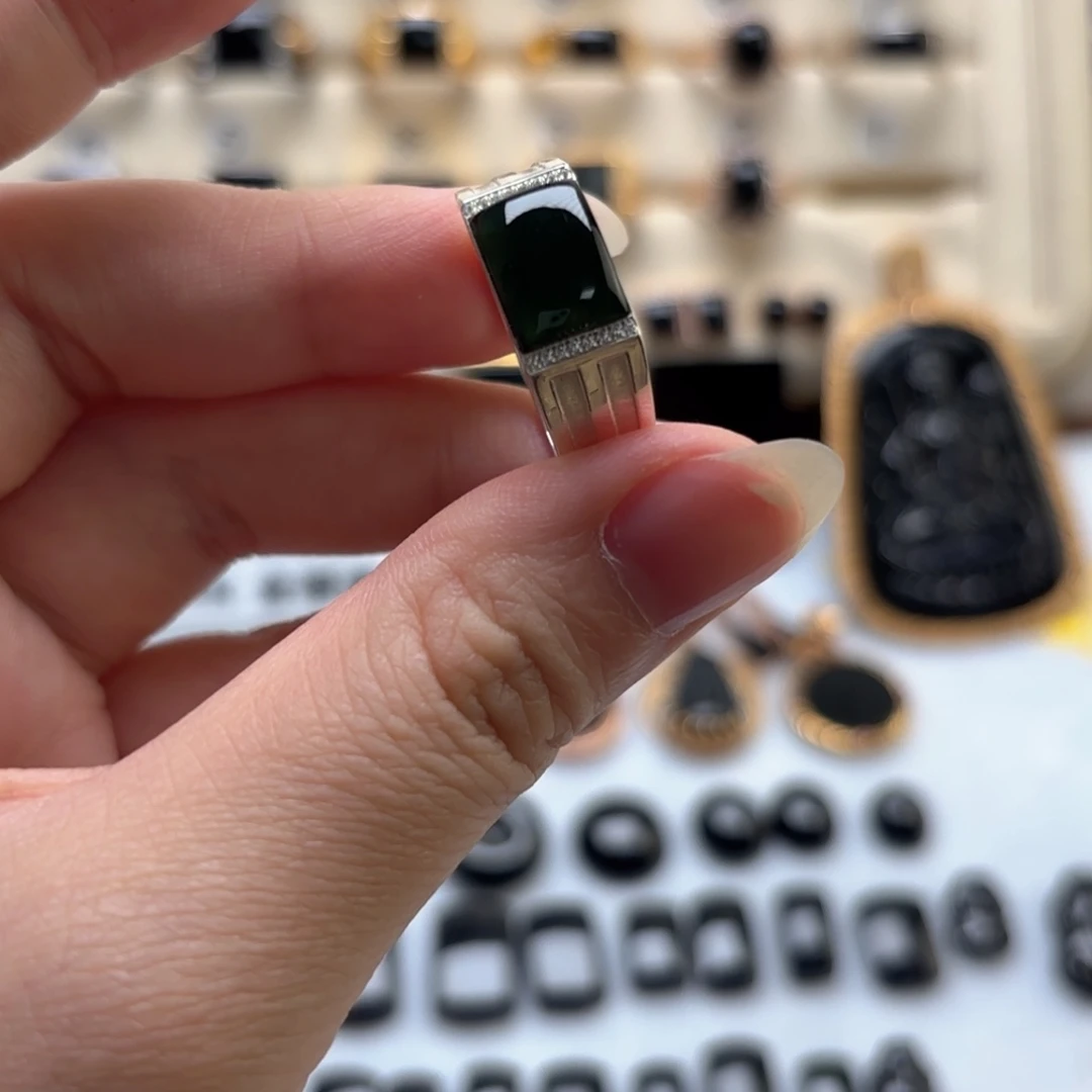 翡翠银S925镶嵌戒指缅甸翡翠