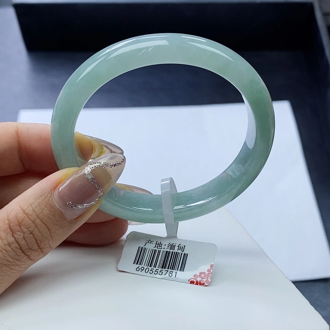 翡翠手镯未镶嵌54贵妃