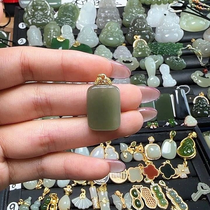 颈饰银S925镶嵌和田玉