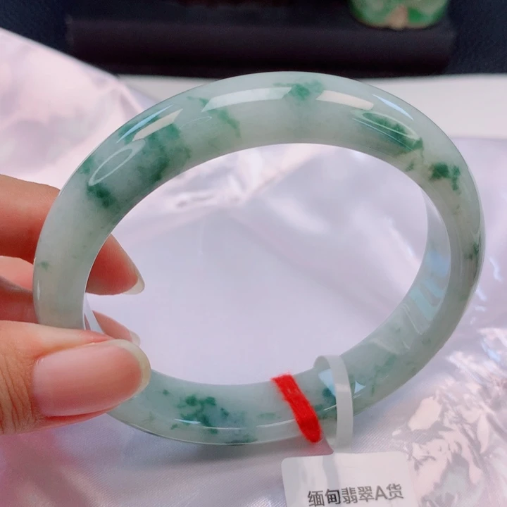 未镶嵌手镯翡翠62圈