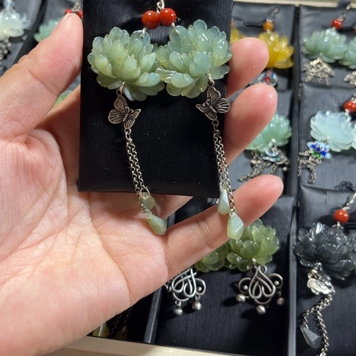 蛇纹石玉耳饰未镶嵌