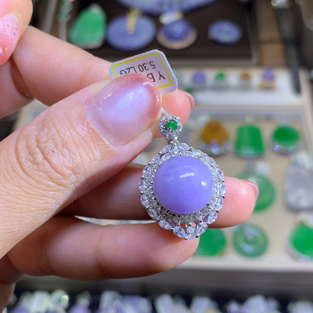 翡翠银S925镶嵌颈饰翡翠