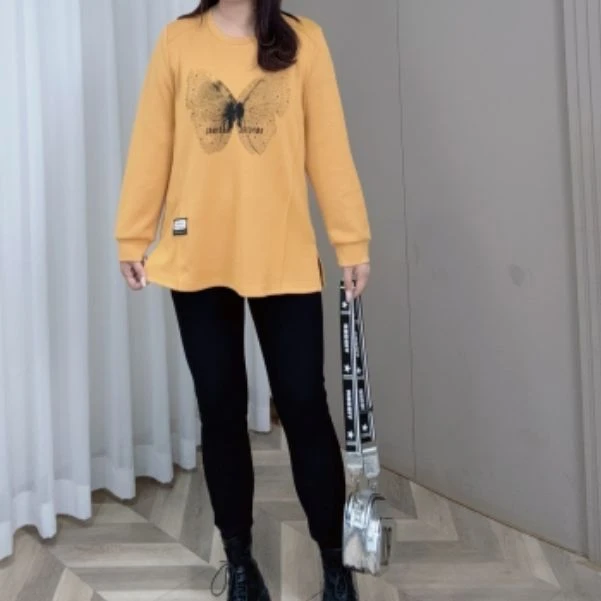 PWD32396（上衣）早秋新款简约百搭圆领蝴蝶卫衣大码女装