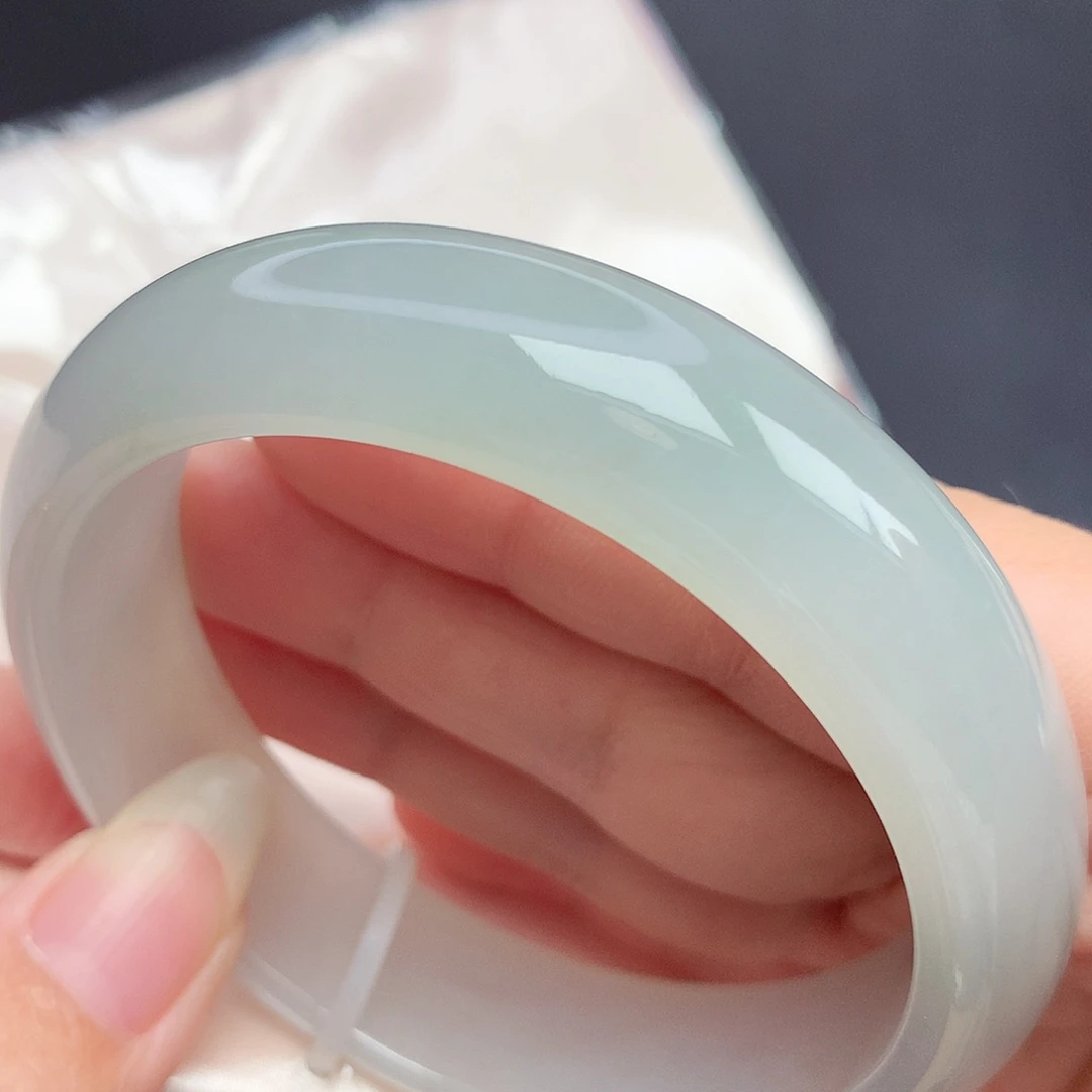 未镶嵌手镯翡翠58圈口