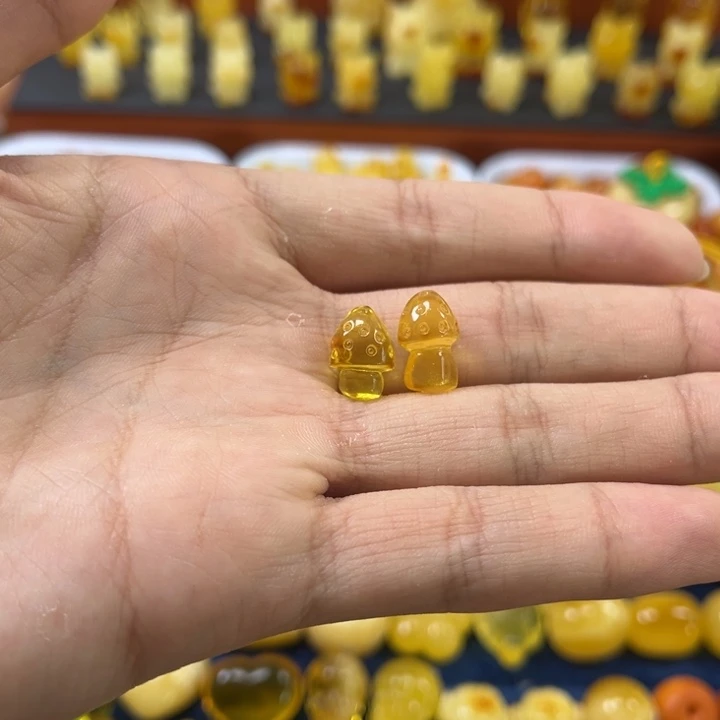 琥珀未镶嵌裸石金珀蘑菇珠