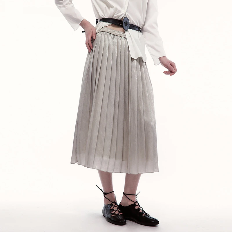 Eachway/艺之卉25春新款浪漫优雅光泽感时尚百褶半身裙EV11A02596