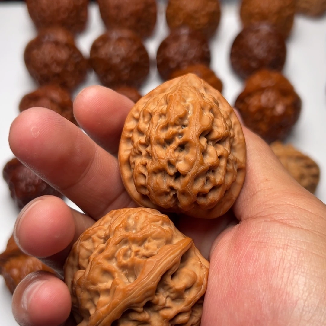 明***复吊坠文玩核桃擎天柱