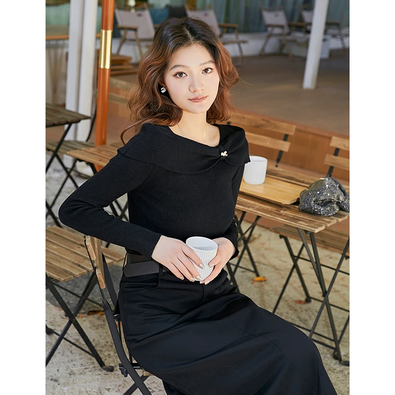 朵以2025春新款时尚气质一字肩针织衫修身百搭毛织上衣39DC549079