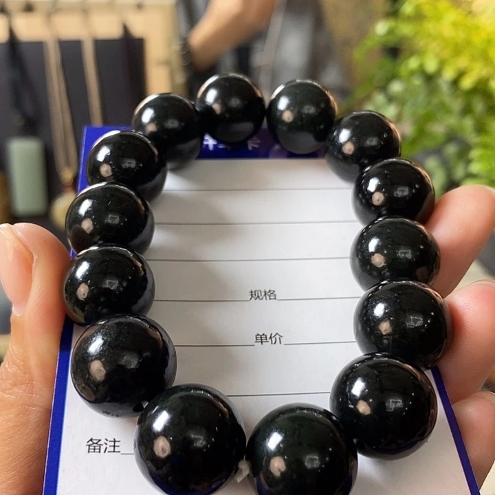 阿***哥和田玉未镶嵌手链