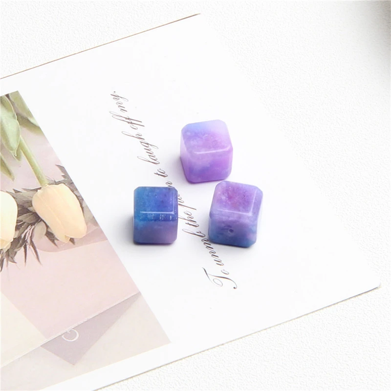 精美幻彩方糖隔珠散珠 K0843 多样性可选发一