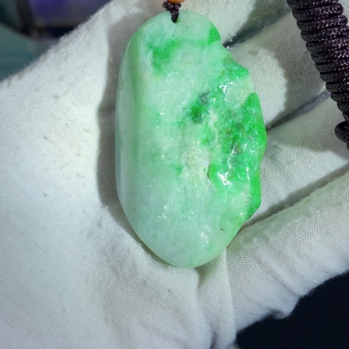 翡翠未镶嵌挂件片料