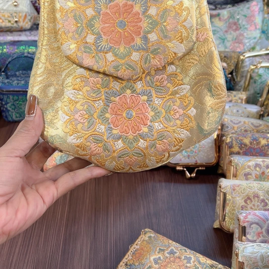 晴***离蚕丝福利宝相猫爪