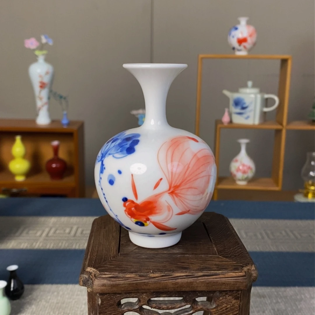 摆件景德镇瓷器精品陈列