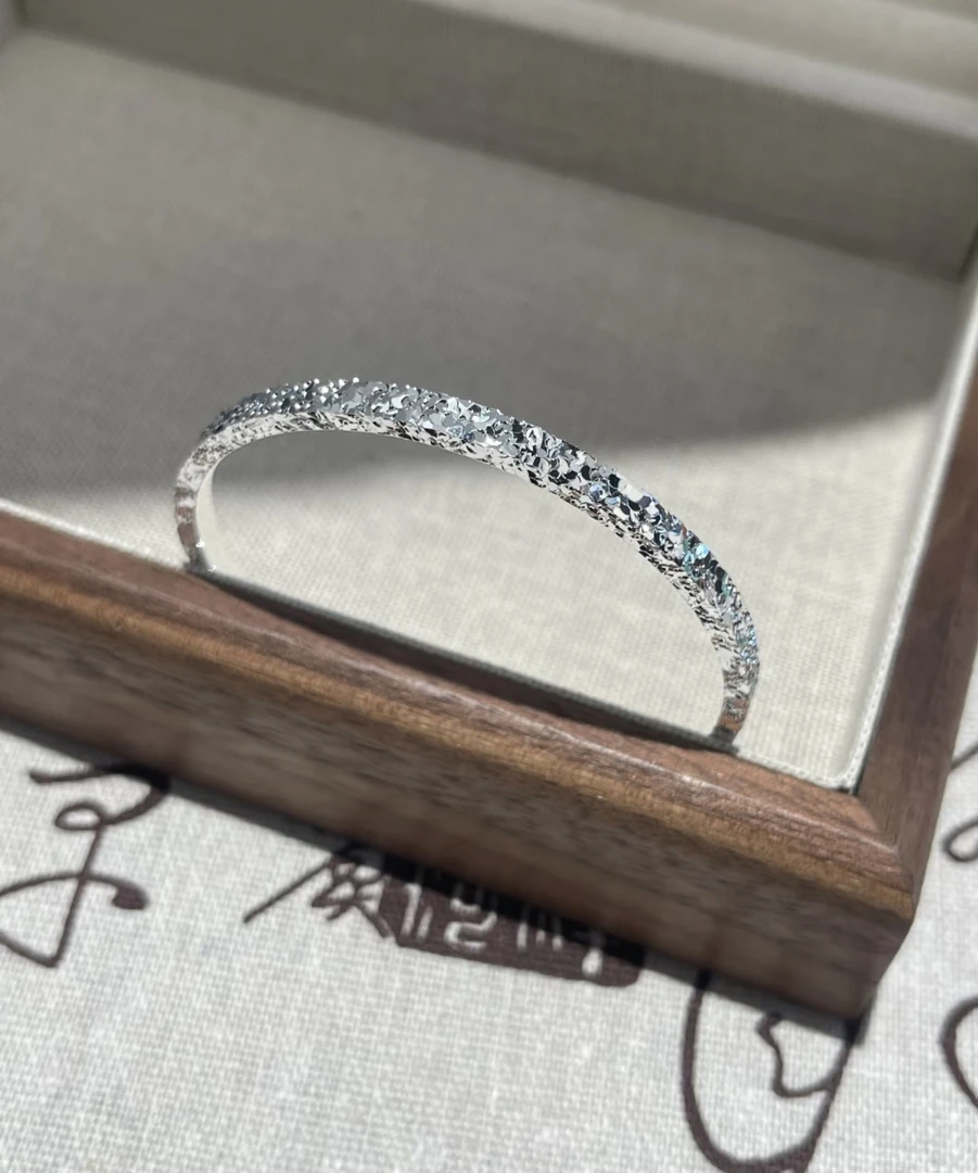 足银银制品 岁岁平安爆闪的碎冰冰闭口镯子 气质百搭时尚