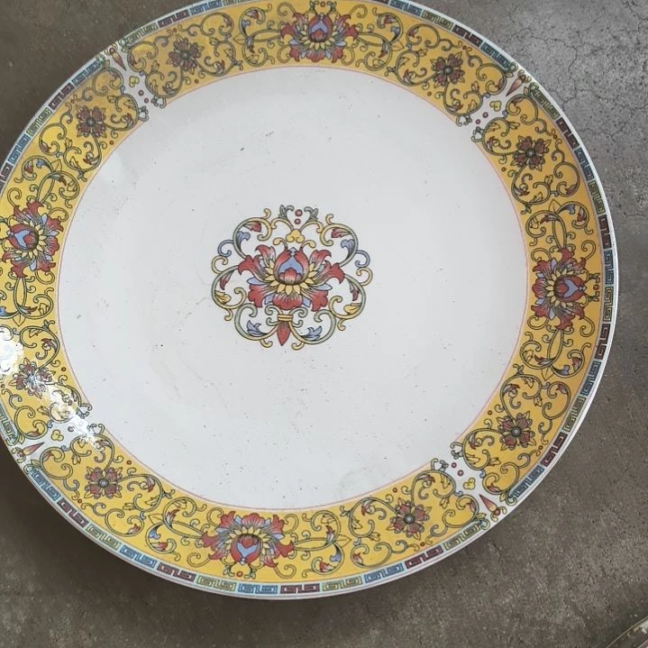 陶瓷盘子碗啥都有