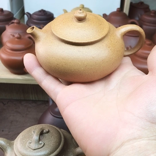 茶壶紫砂紫泥寒江150豪生左右