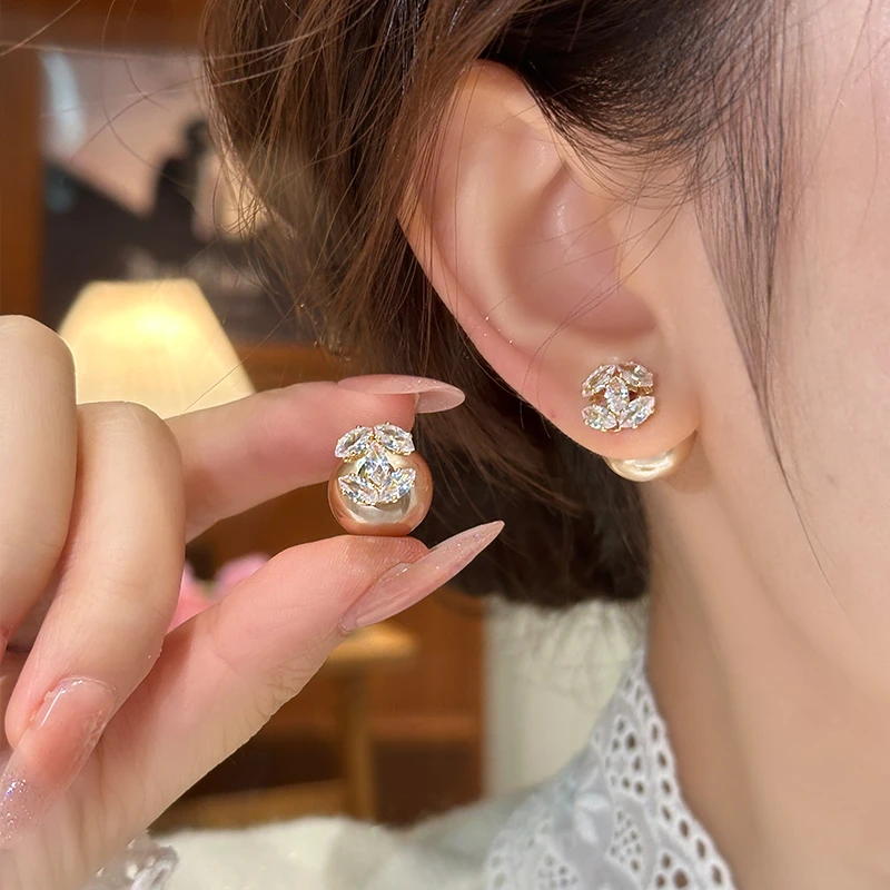 2025新款爆款香槟色锆石字母珍珠耳钉一款多戴耳环高级感气质耳饰商品图