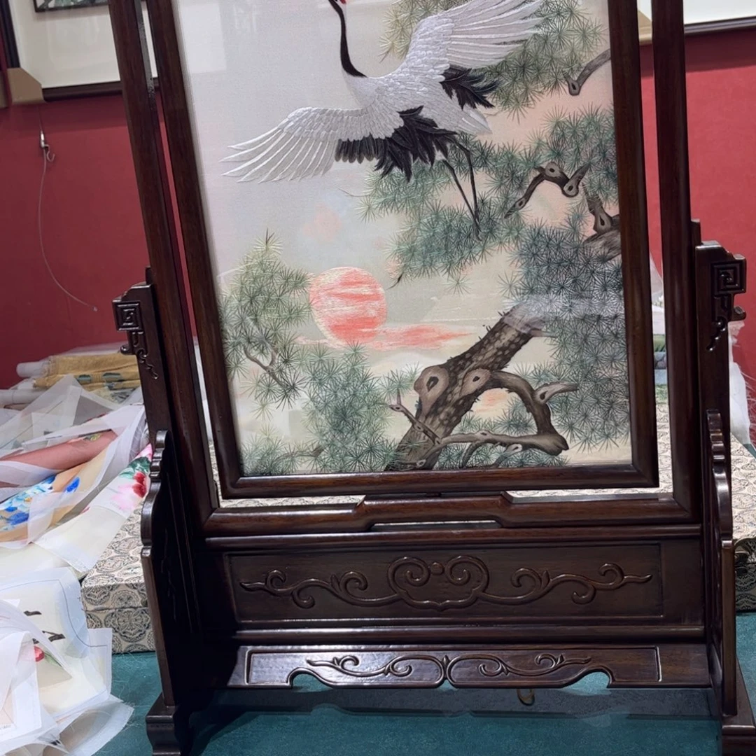 红***容刺绣纯手工制作方法是什么