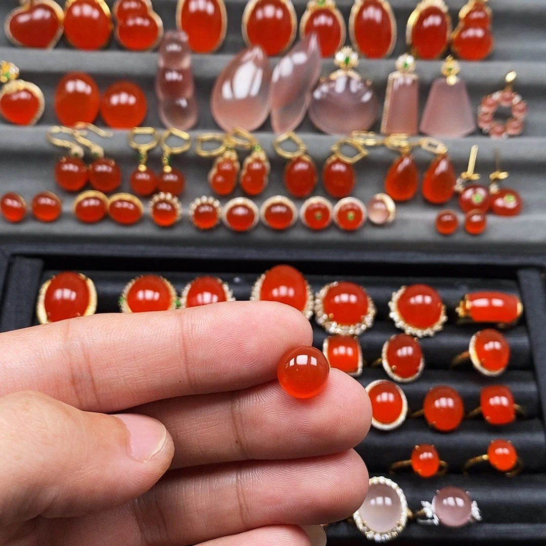 如***6南红玛瑙未镶嵌冰红裸石