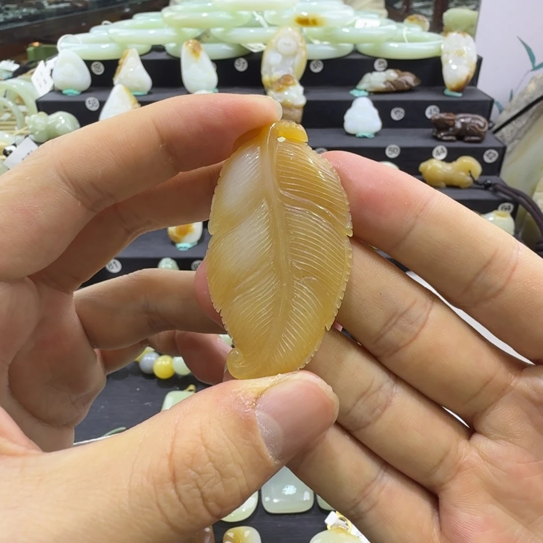 和田玉未镶嵌吊坠(赠链)新疆和田玉