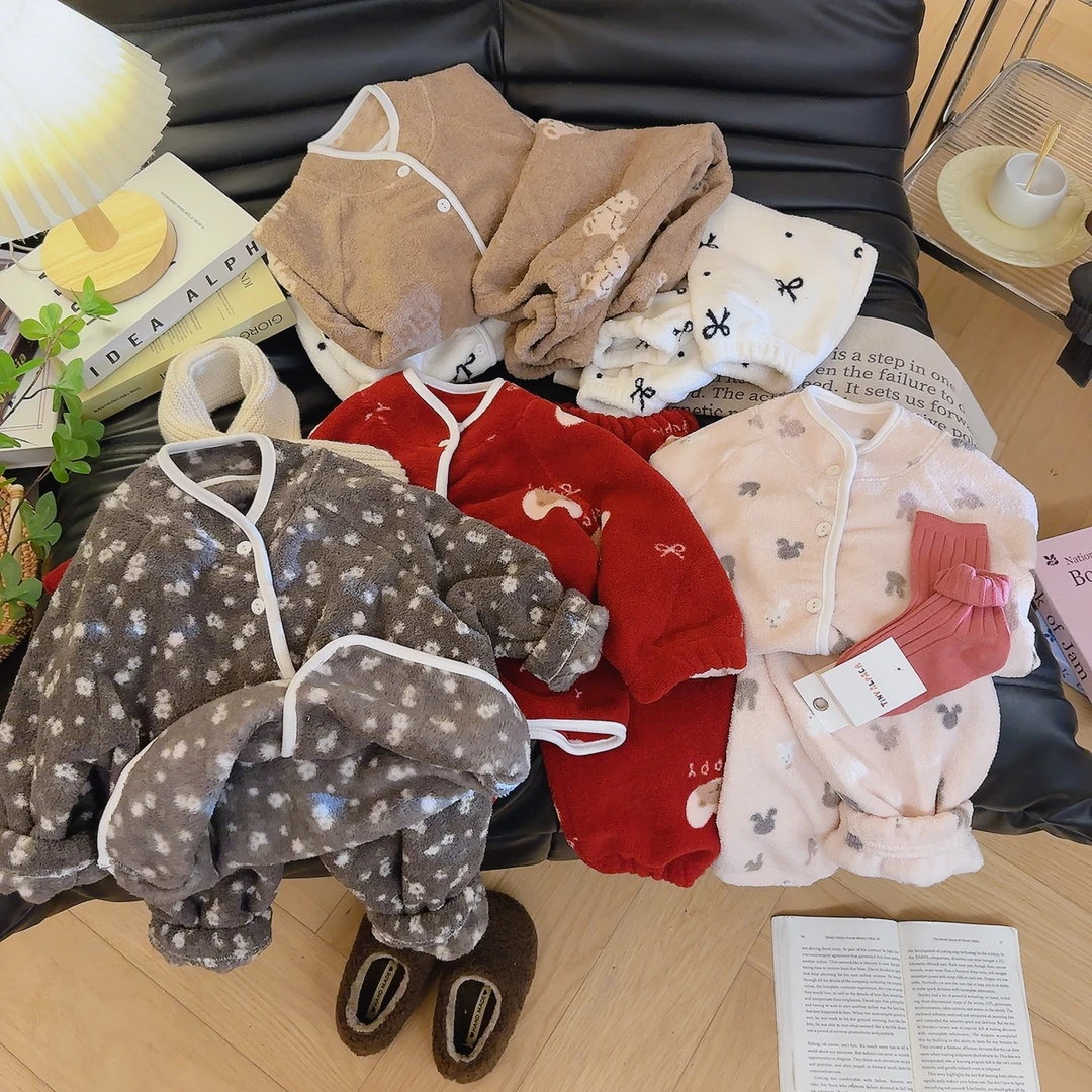 儿童2025冬季雪粒绒家居服男女宝开衫保暖套装
