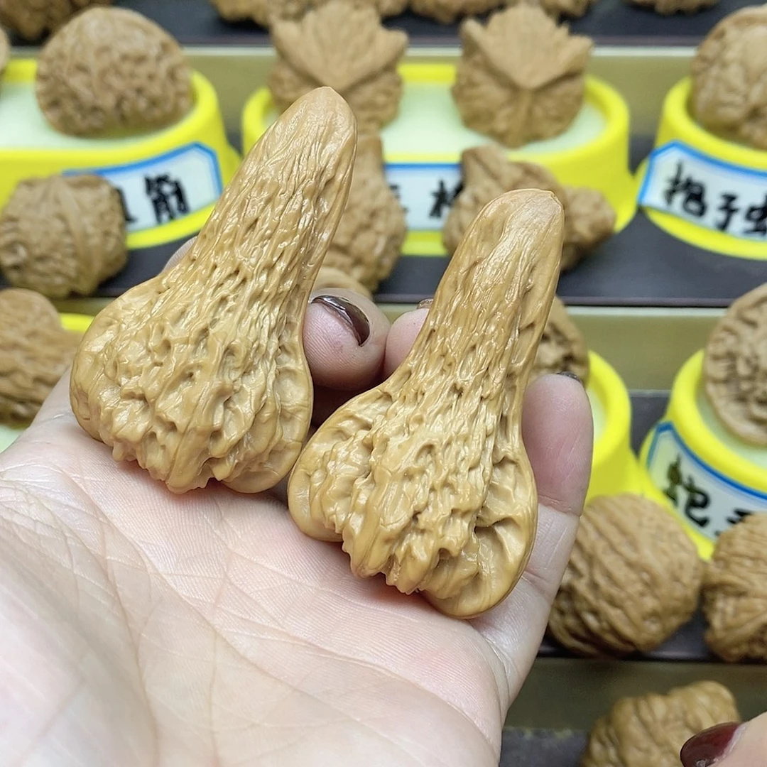 文玩核桃吊坠鸭嘴