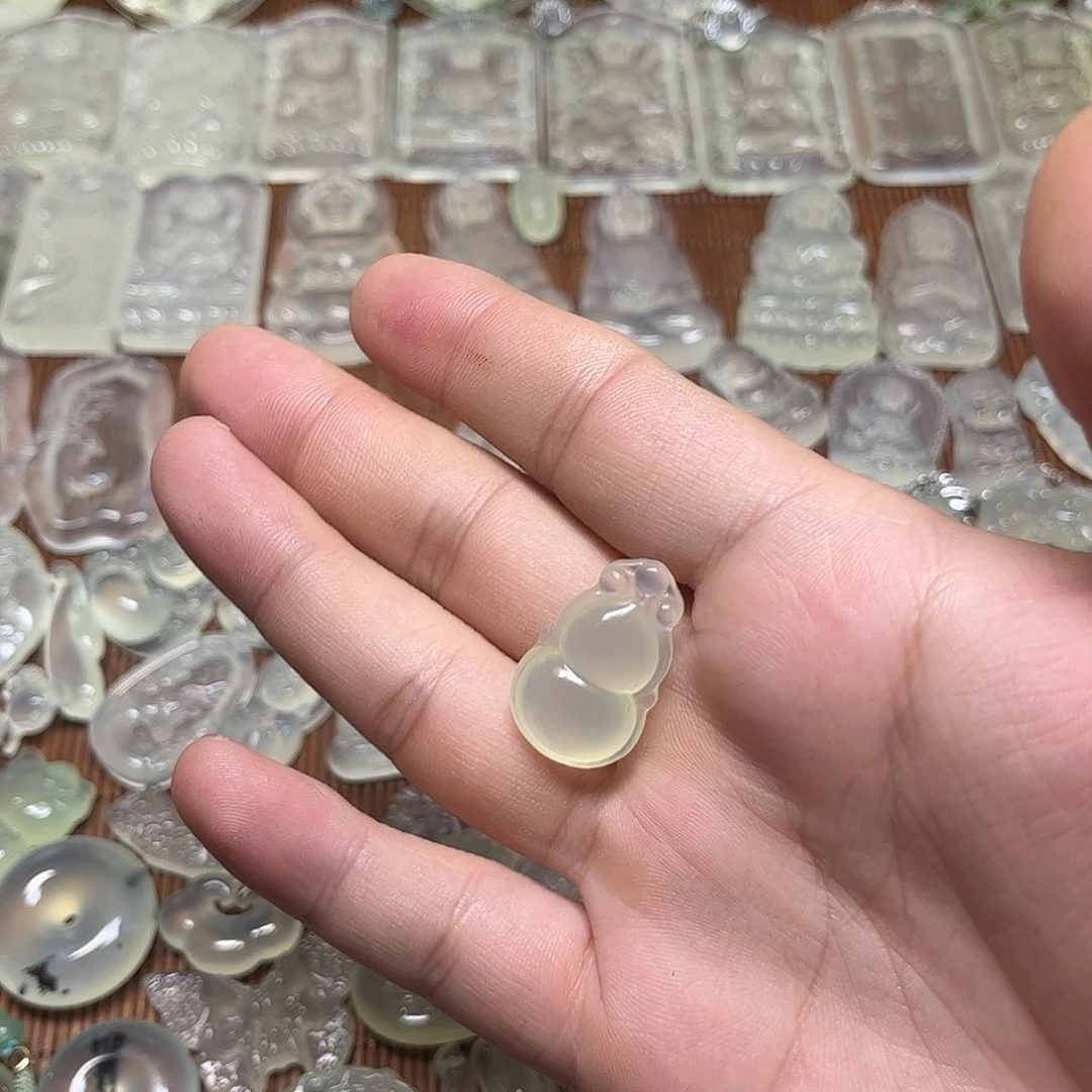 财***来岫玉未镶嵌颈饰吊坠