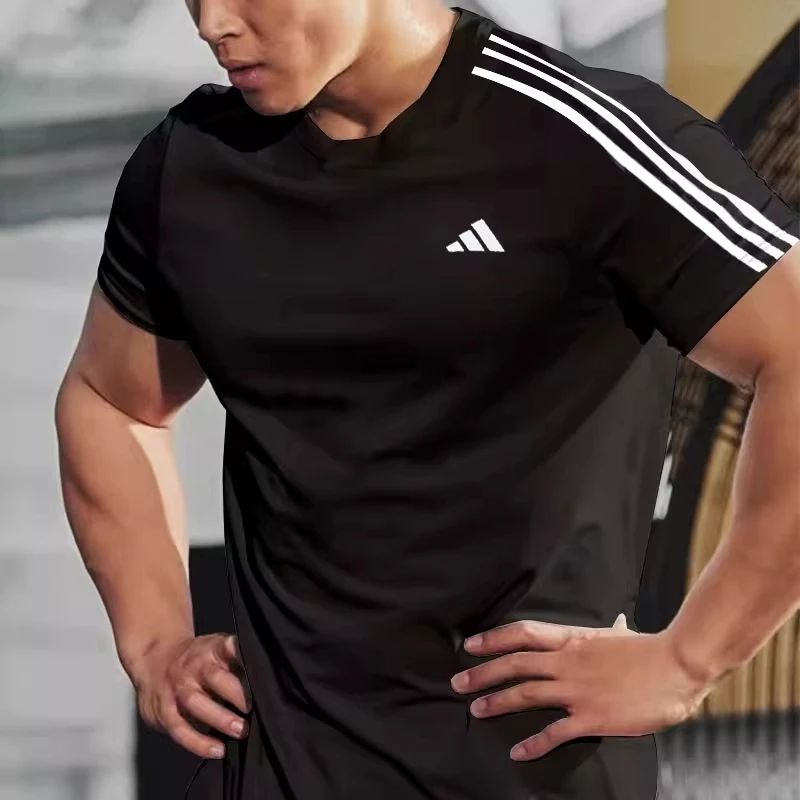 阿迪达斯短袖男夏季新款透气速干运动男士健身衣冰丝跑步黑色T恤